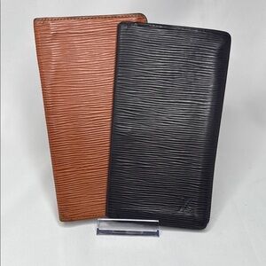 Louis Vuitton Green and Black Epi Leather Brazza Long Wallets | Unisex | Used |